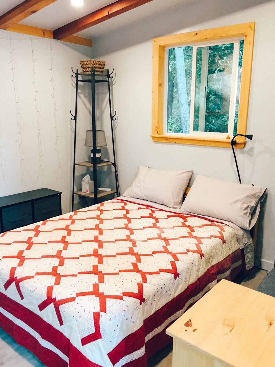 Airbnb cabin bedroom | Ben Lomond, California | Carla Gabriel Garcia