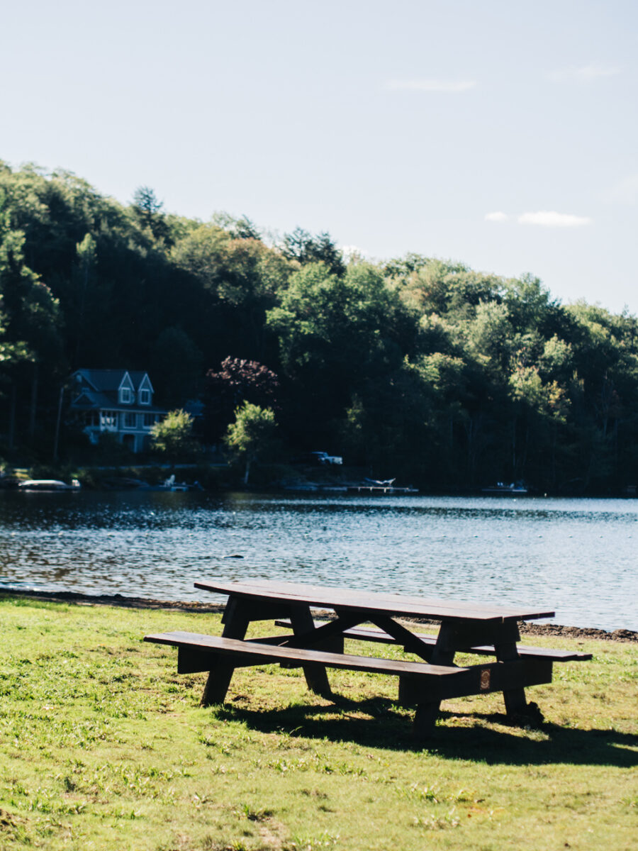 Lake Megunticook picnic area | Maine | Photography by Carla Gabriel Garcia