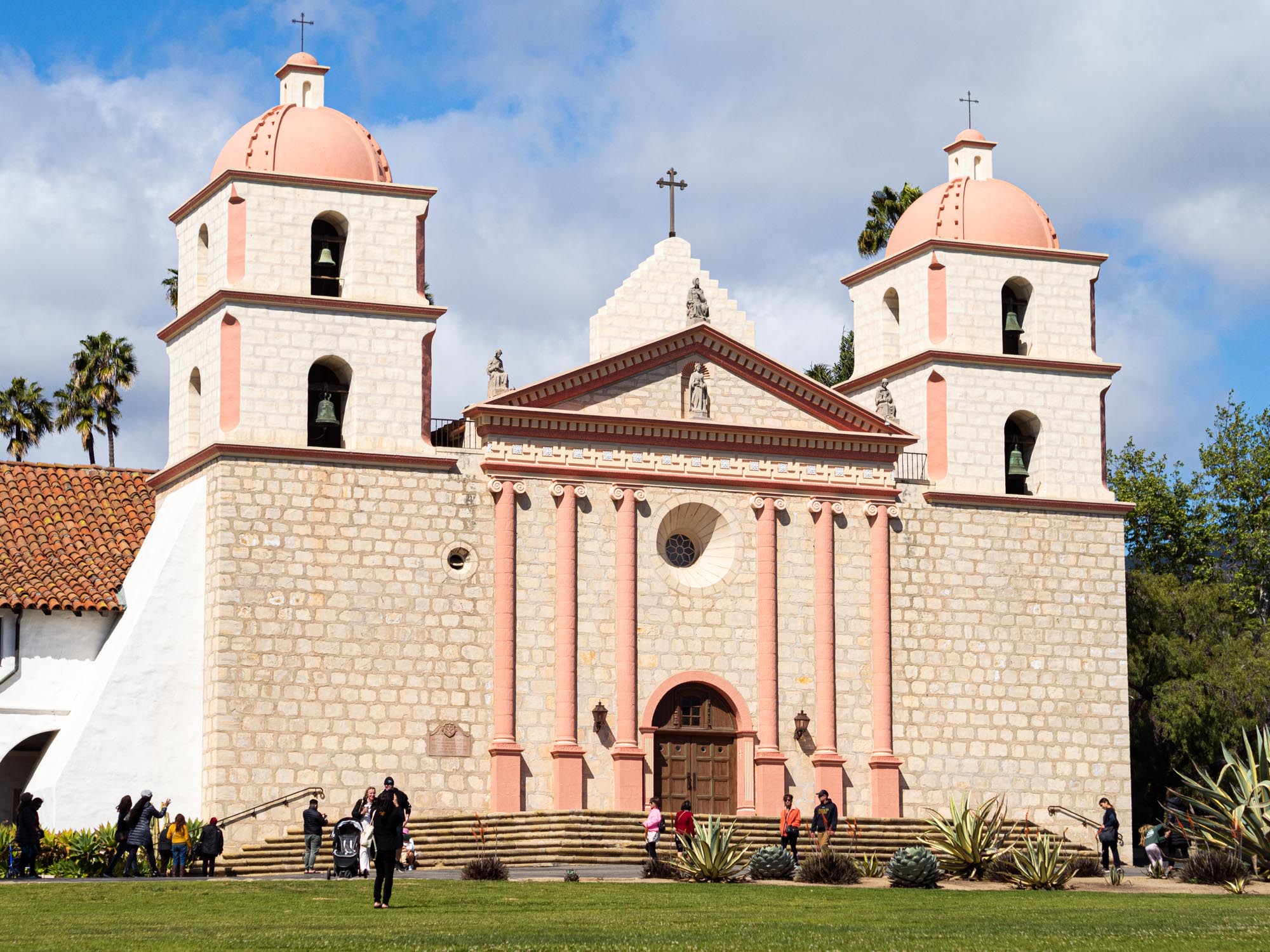 Old Mission Santa Barbara | Photography by Carla Gabriel Garcia