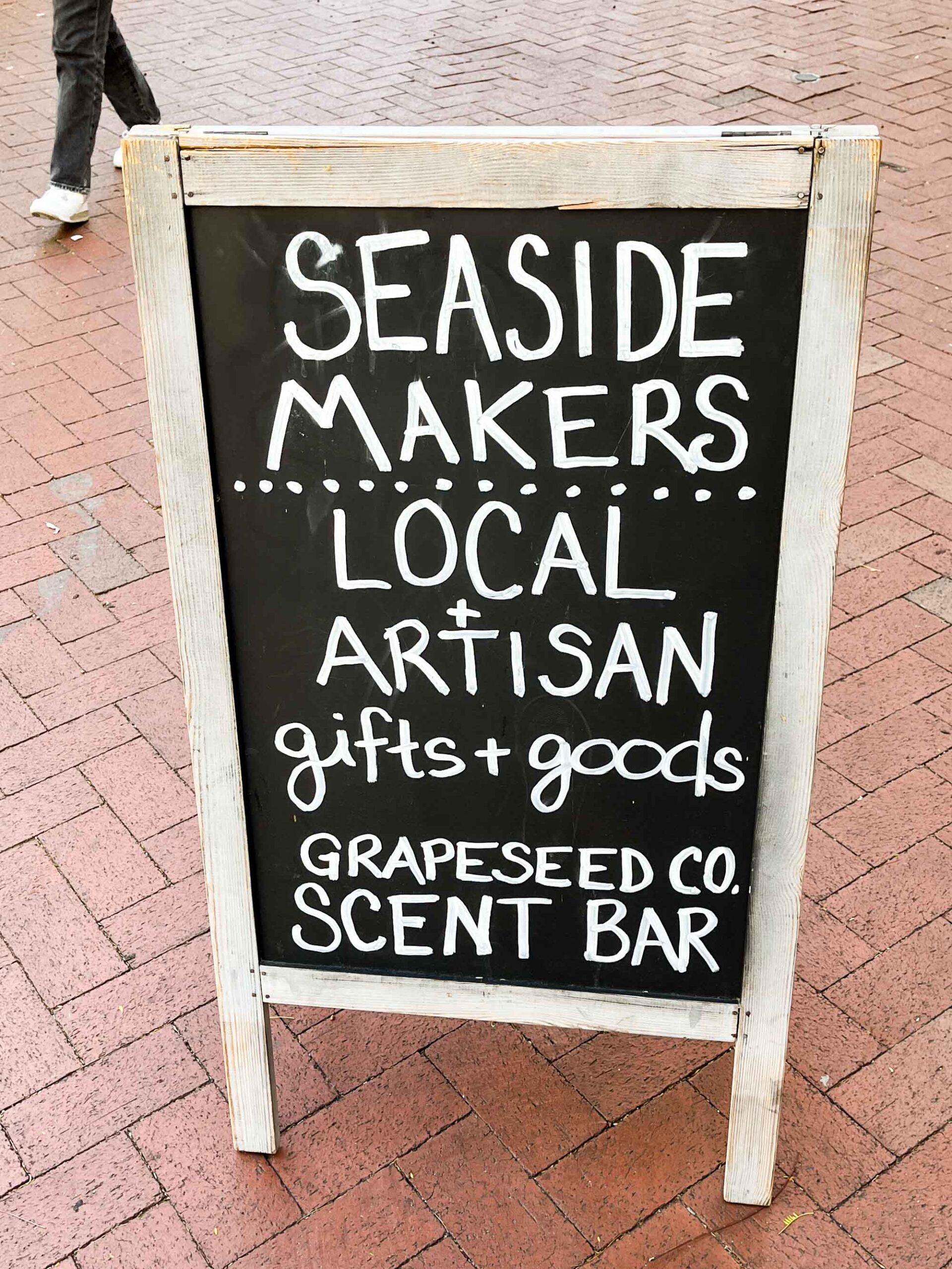 Seaside Makers on State Street Downtown Santa Barbara | Photography by Carla Gabriel Garcia