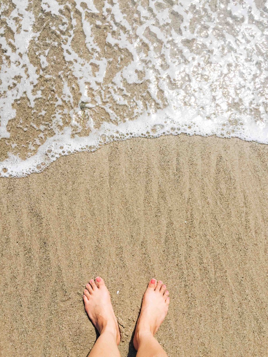 Toes in the Surf Step 1 | Carla Gabriel Garcia