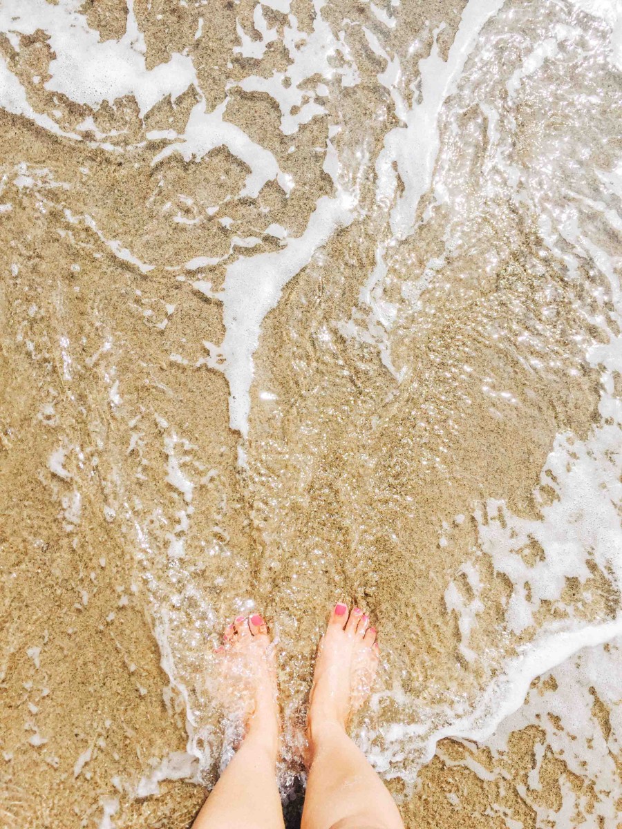 Toes in the Surf Step 4 | Carla Gabriel Garcia